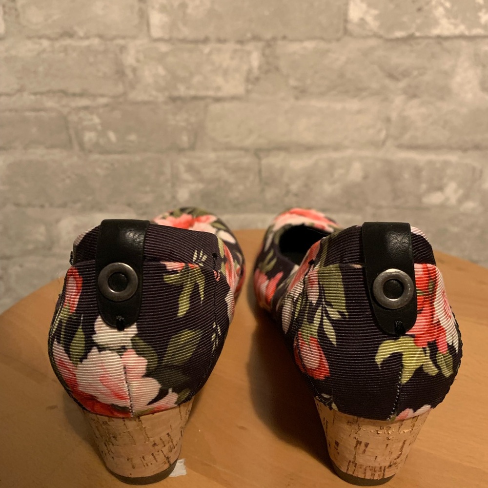 Chelsea floral wedge heels - Picture 4 of 7